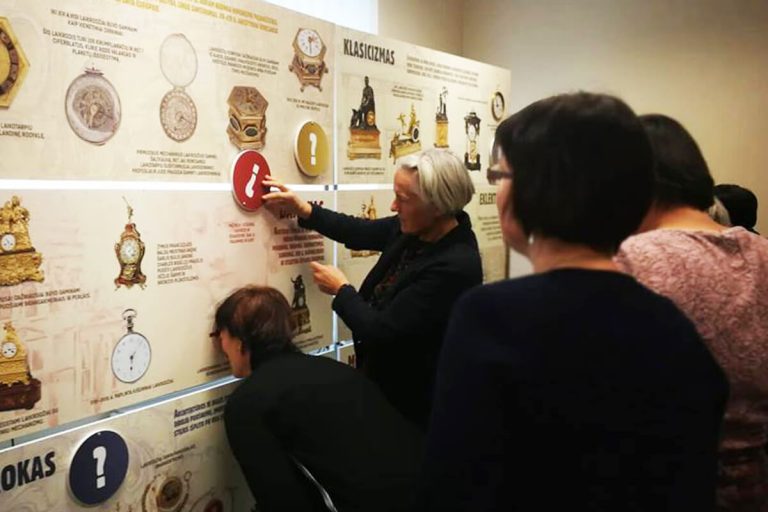 Edukacinis manipuliacinis stendas, projektas 60
