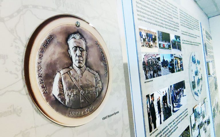 Edukacinis manipuliacinis stendas, projektas 99
