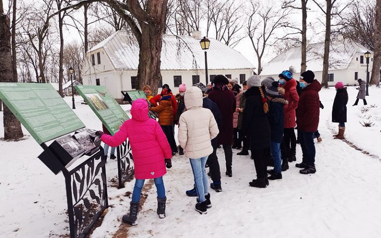 Edukacinis manipuliacinis stendas, projektas 28