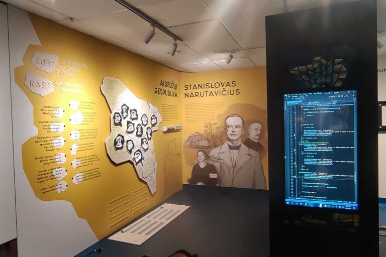 Edukacinis manipuliacinis stendas, projektas 122